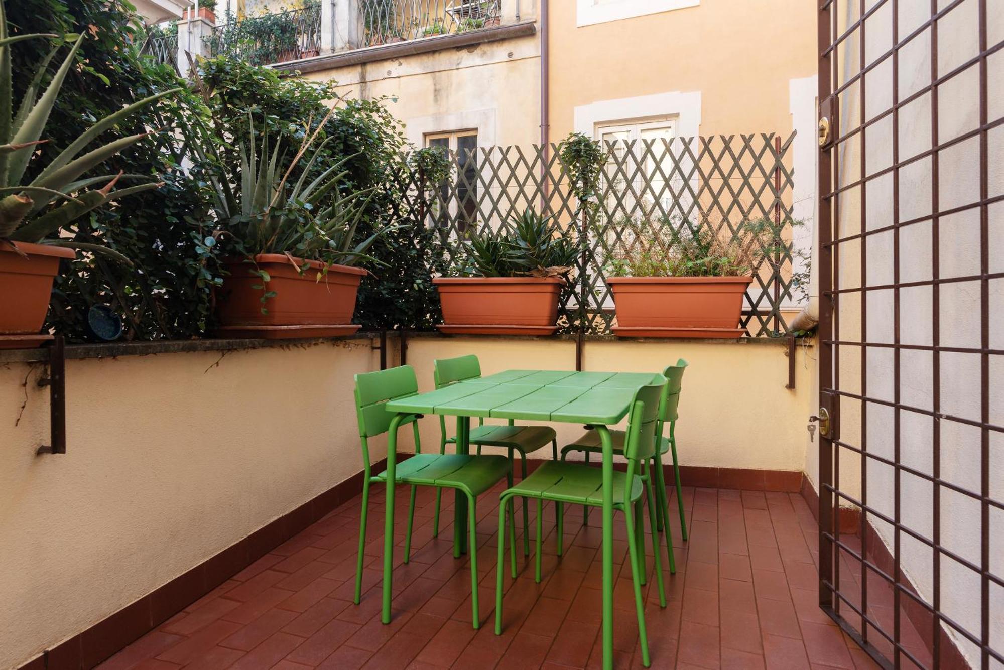 Apartment With Terrace Near Piazza Navona - Fromhometorome Extérieur photo